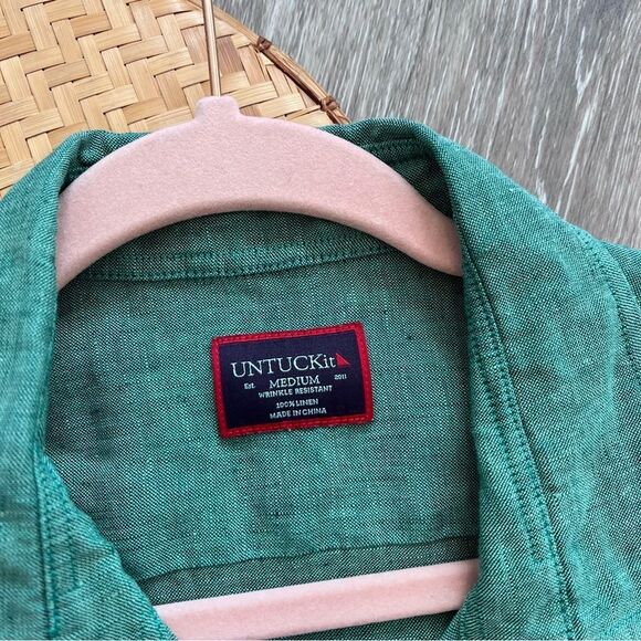 Mens untuckit Green linen wrinkle resistant button down shirt men’s size M - Picture 2 of 8